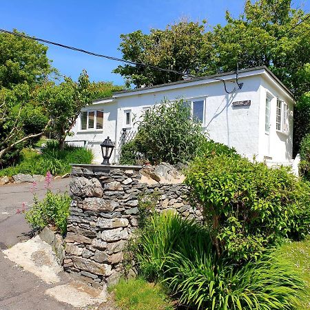 Iscraig Bach-Cosy 2 Bed Apartment-Close To Beach Trearddur Exterior photo